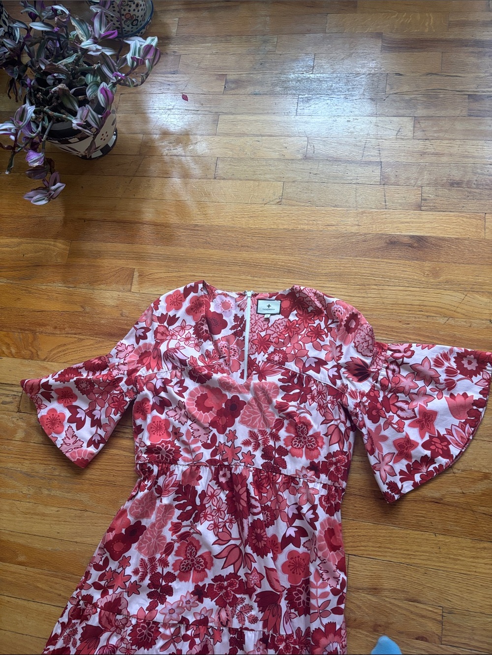 Tuckernuck Floral Tiered V Neck Long Dress - Picture 2 of 7